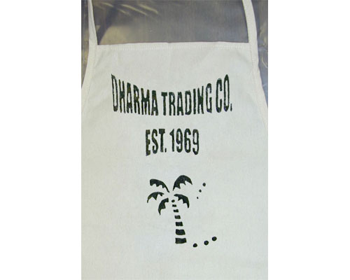 https://www.dharmatrading.com/images/eng/products/image/sp_apron-12.jpg